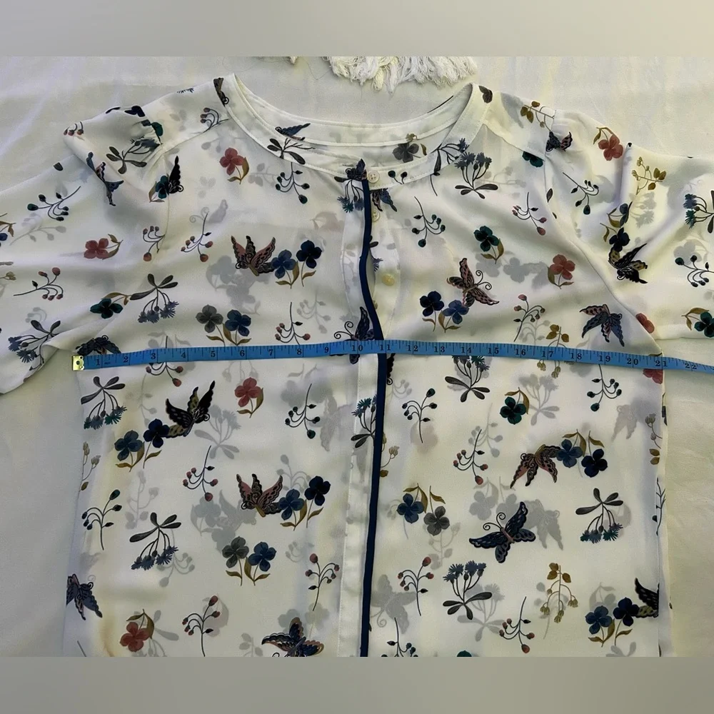 Ann Taylor LOFT Size Medium Sheer Floral Spring Colorful Blouse - Picture 7 of 8
